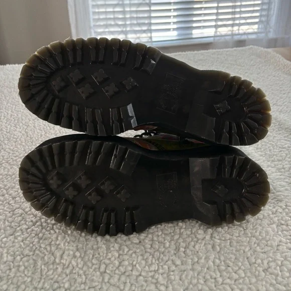 Dr. Martens Jadon Daze Boots. US Women’s Sz 9.  Excellent Condition. No Box. - Picture 11 of 16